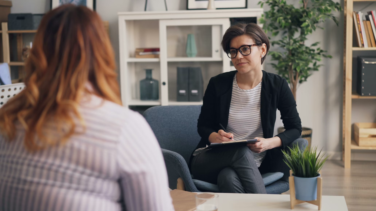 Choosing the Right Employee Background Verification Companies for Accurate and Compliant Screening